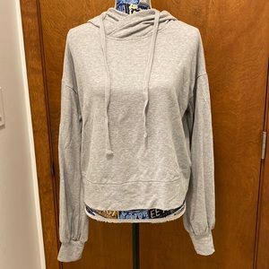 Alo yoga hoodie size medium